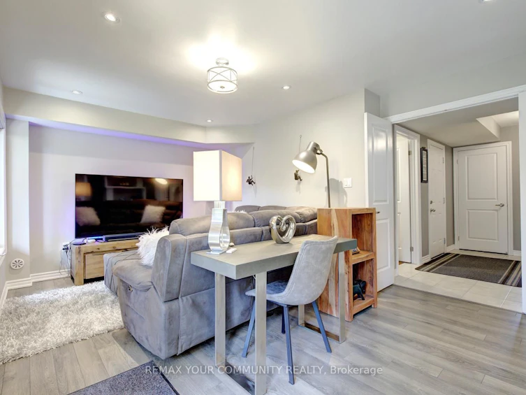 231 Appleton Court, Newmarket, ON, L3Y 0B8 - 40