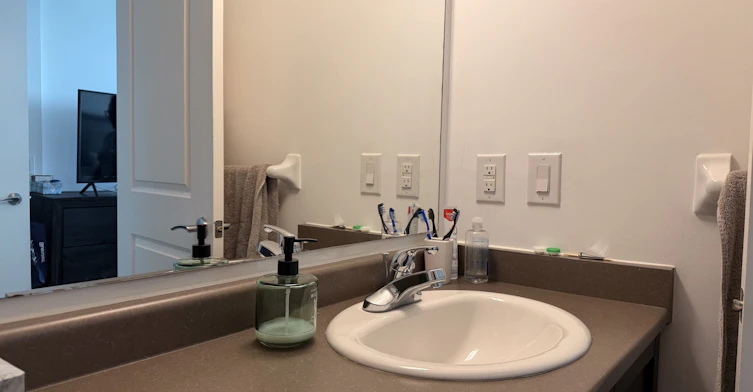 1002-7730 Kipling Avenue, Vaughan, ON, L4L 1Y9 - 2