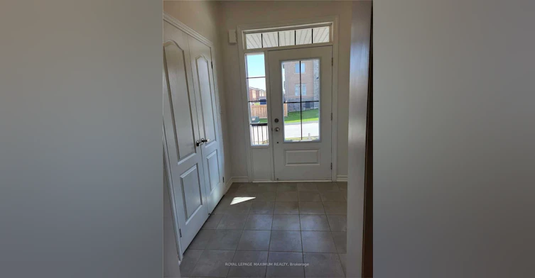 388 Danny Wheeler Boulevard, Georgina, ON, L4P 0J8 - 3