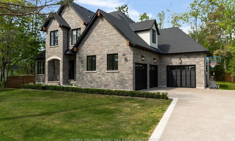 2338 Buchanan Street