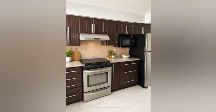 1009-8501 Bayview Avenue, Richmond Hill, ON, L4B 3J7 - 3