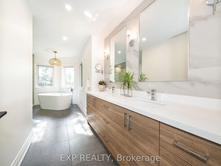 33 Jonagold Court, Richmond Hill, ON, L4S 1Y4 - 34