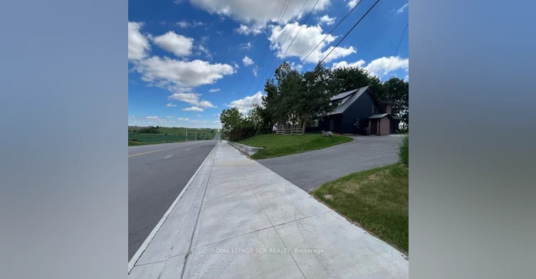 2-6222 Yonge Street, Innisfil, ON, L0L 1K0