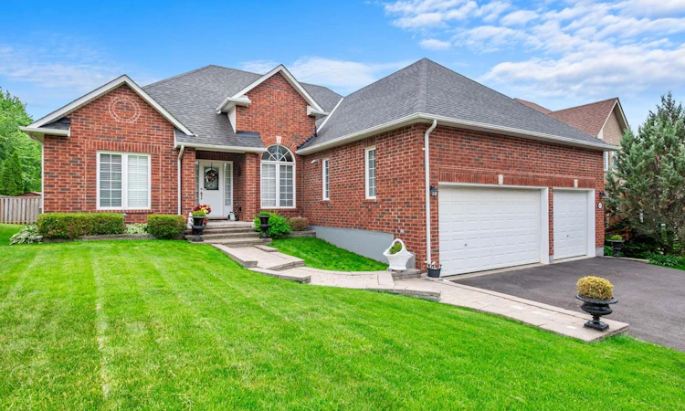 85 Ferncroft Drive