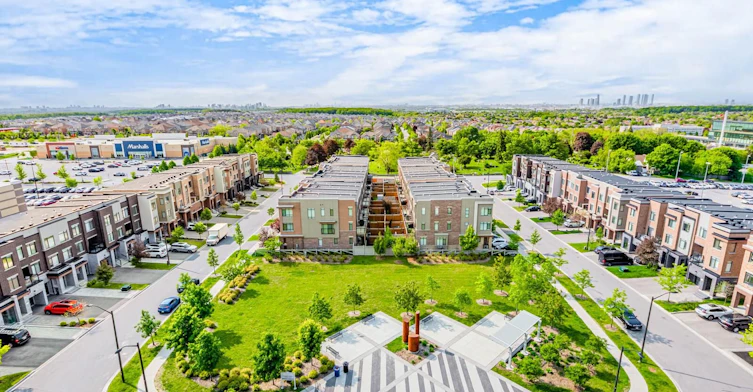 322-99 Eagle Rock Way, Vaughan, ON, L6A 5A7 - 42