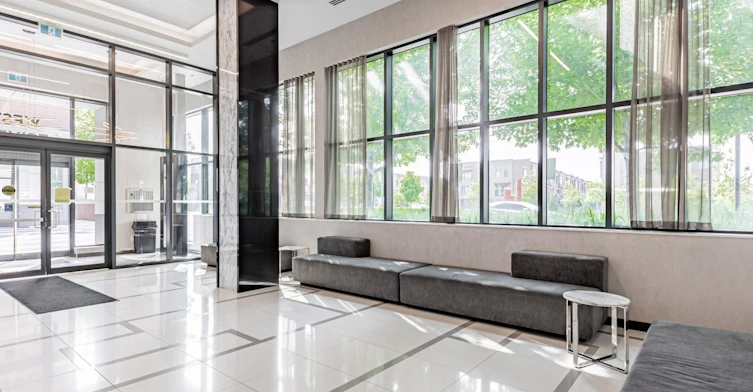 322-99 Eagle Rock Way, Vaughan, ON, L6A 5A7 - 3