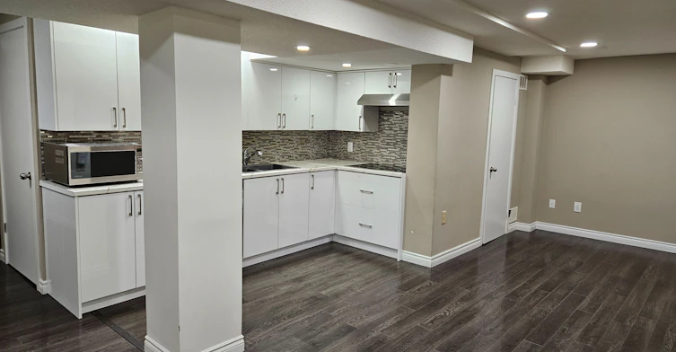 Basement-56 Mccallum Drive, Richmond Hill, ON, L4C 7S8 - 4