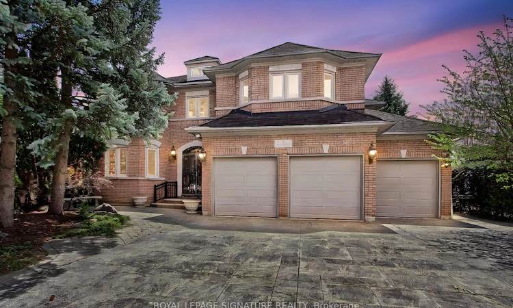 70 Graydon Crescent