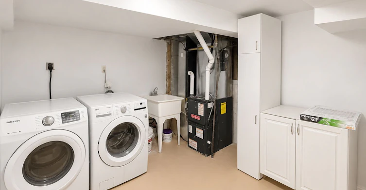 Lower Unit-77 Beswick Drive, Newmarket, ON, L3Y 1E8 - 10