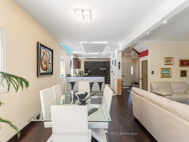 626 College Manor Drive, Newmarket, ON, L3Y 8M7 - 11