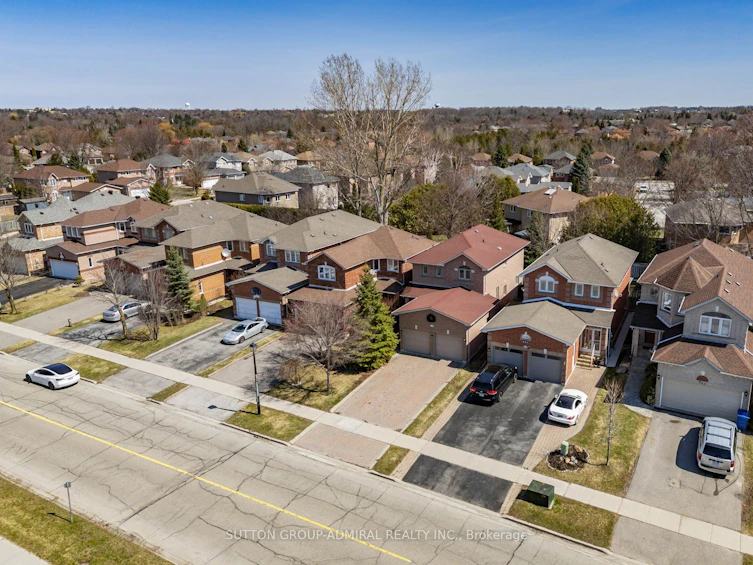 626 College Manor Drive, Newmarket, ON, L3Y 8M7 - 43