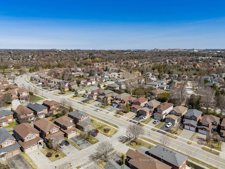 626 College Manor Drive, Newmarket, ON, L3Y 8M7 - 50