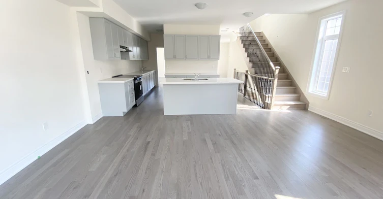 2 Phillipsen Way, Markham, ON, L3S 0E9 - 4