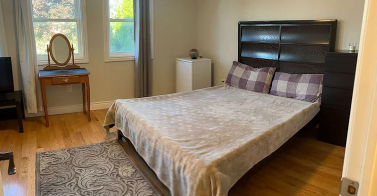 (MAIN FLOOR)-972 Krista Court, Newmarket, ON, L3Y 7E8 - 13