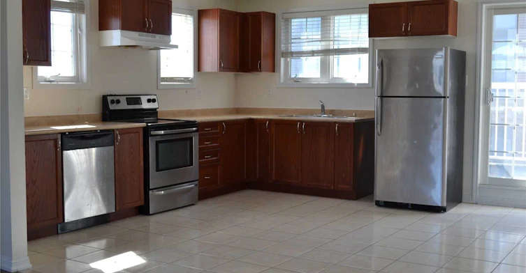 49 Celadine Drive, Markham, ON, L3R 2M3 - 5