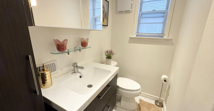2-70 Bedford Park Avenue, Richmond Hill, ON, L4C 2N8 - 10