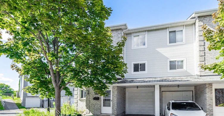 100 William Curtis Circle, Newmarket, ON, L3Y 8L6 - 3