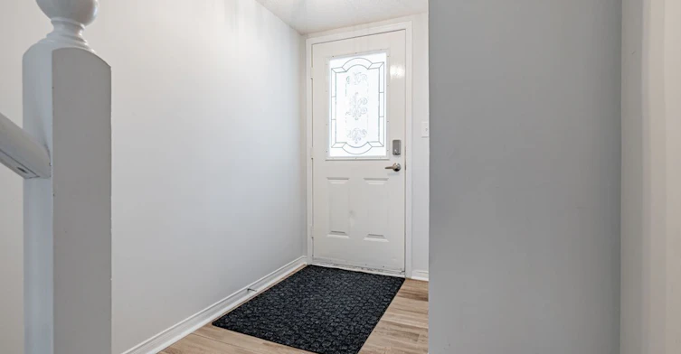 100 William Curtis Circle, Newmarket, ON, L3Y 8L6 - 4