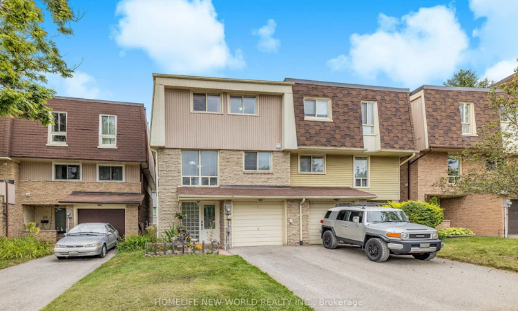 61 Poplar Crescent