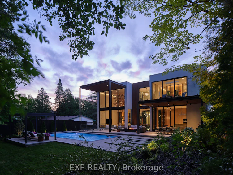 105 Park Crescent, Richmond Hill, ON, L4E 3J5