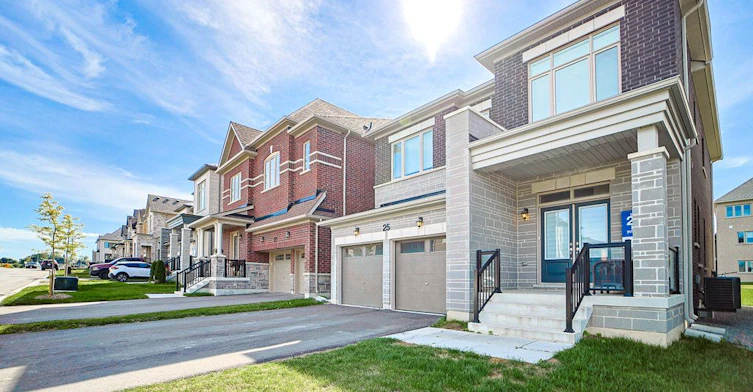25 Kentledge Avenue, East Gwillimbury, ON, L9N 0W3 - 41