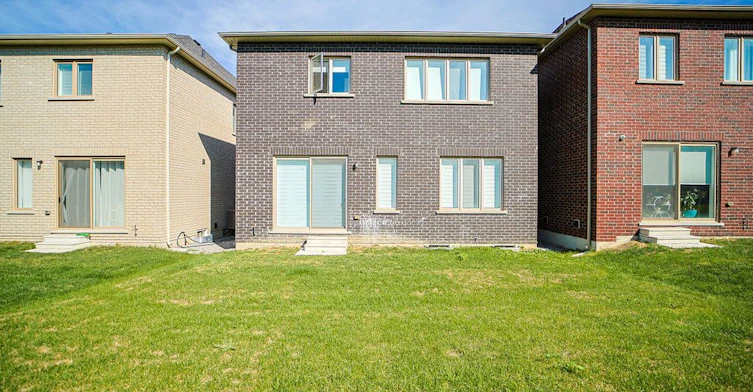 25 Kentledge Avenue, East Gwillimbury, ON, L9N 0W3 - 48