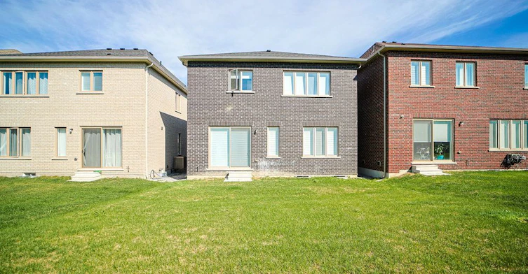 25 Kentledge Avenue, East Gwillimbury, ON, L9N 0W3 - 47