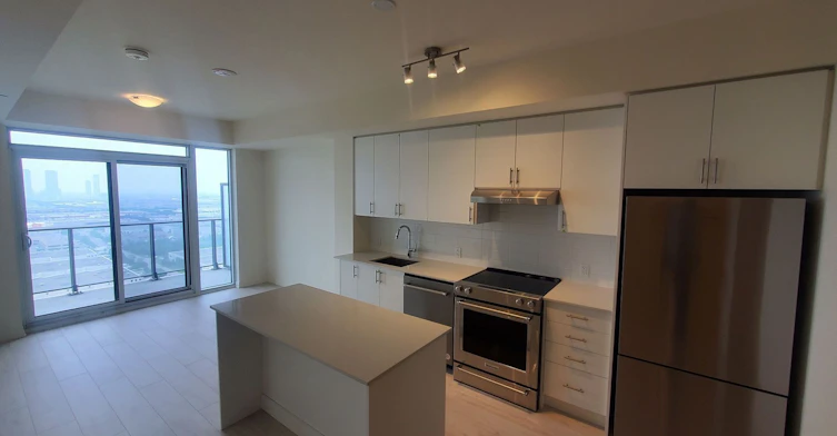 2522-8960 Jane Street, Vaughan, ON, L4K 0M6