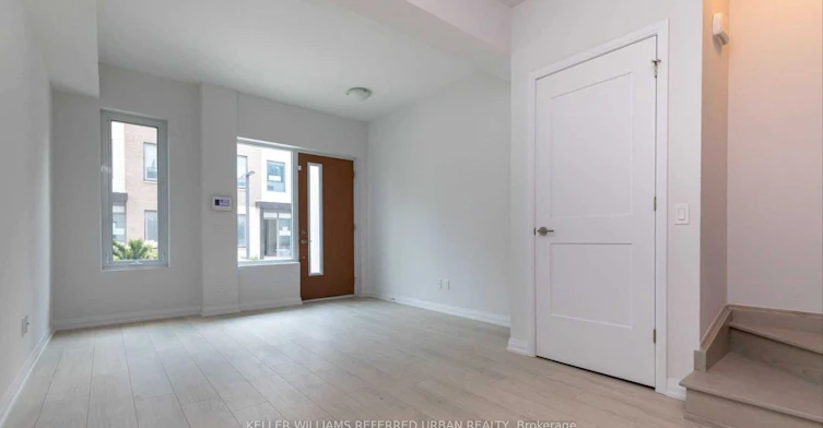 Th23-1030 Portage Parkway, Vaughan, ON, L4K 0K3 - 4