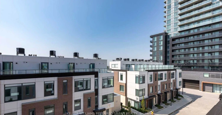 Th23-1030 Portage Parkway, Vaughan, ON, L4K 0K3 - 2