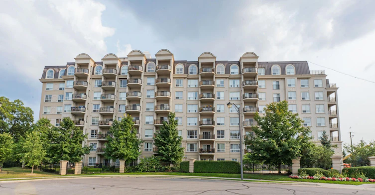 111-1 Maison Parc Court, Vaughan, ON, L4J 9K1