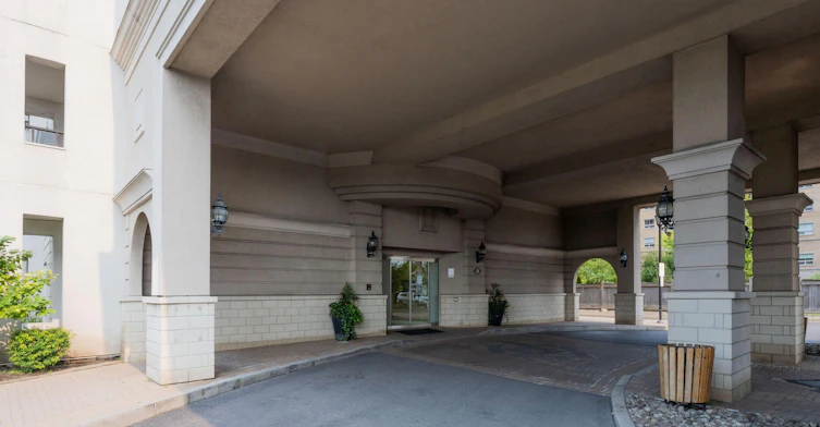 111-1 Maison Parc Court, Vaughan, ON, L4J 9K1 - 2