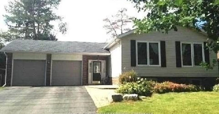 Main-7 Southdale Drive, Markham, ON, L3P 1J6