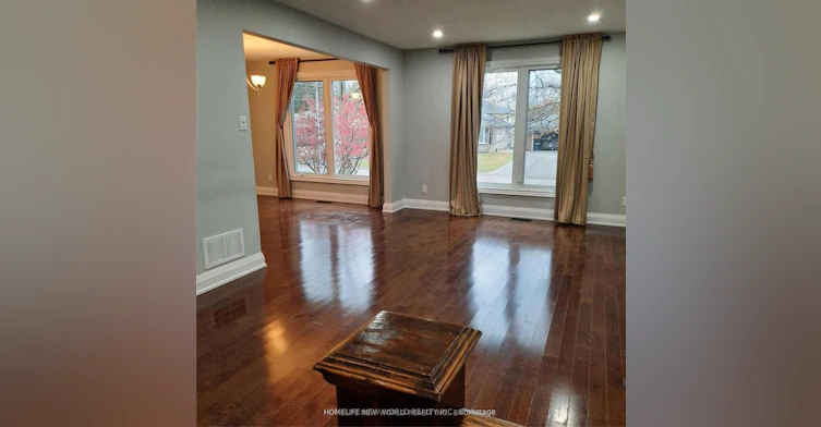 Main-7 Southdale Drive, Markham, ON, L3P 1J6 - 2