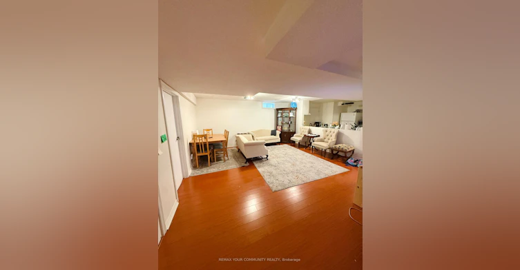 8 Jaguar Gate E, Richmond Hill, ON, L4S 1T7 - 3