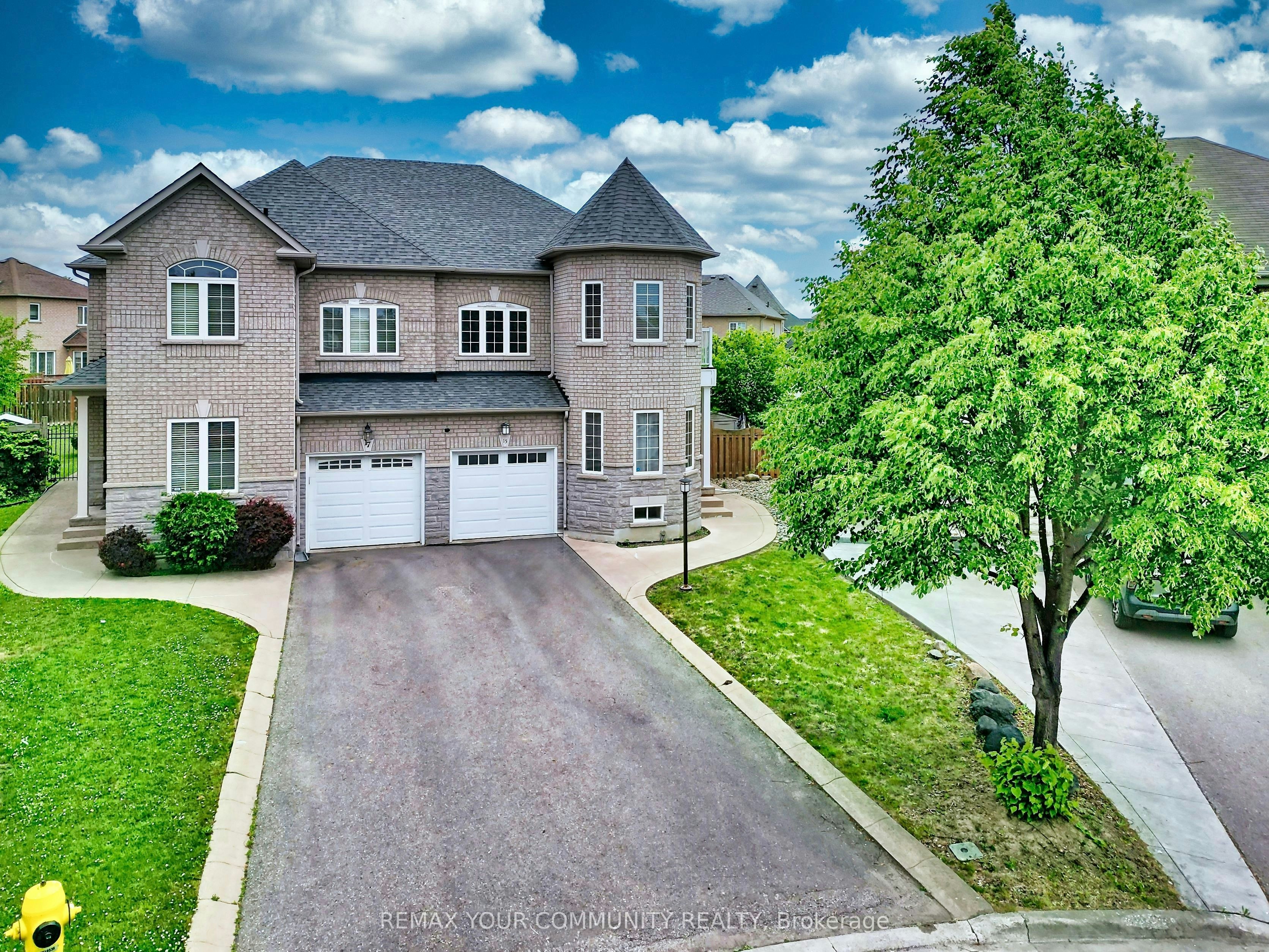 15 Bellefontaine Court, Vaughan, ON, L6A 4A7