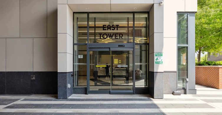 209-99 Eagle Rock Way, Vaughan, ON, L6A 1P9 - 2
