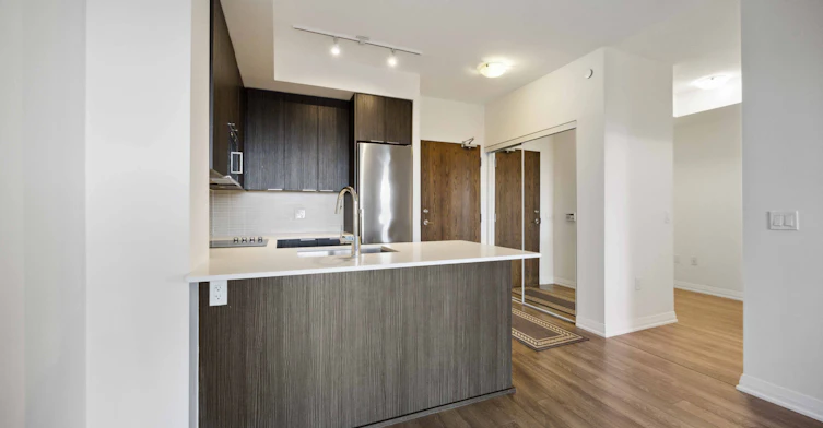 209-99 Eagle Rock Way, Vaughan, ON, L6A 1P9 - 10
