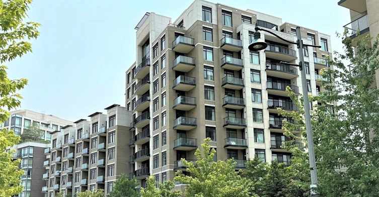 317-111 Upper Duke Crescent, Markham, ON, L6G 0C8