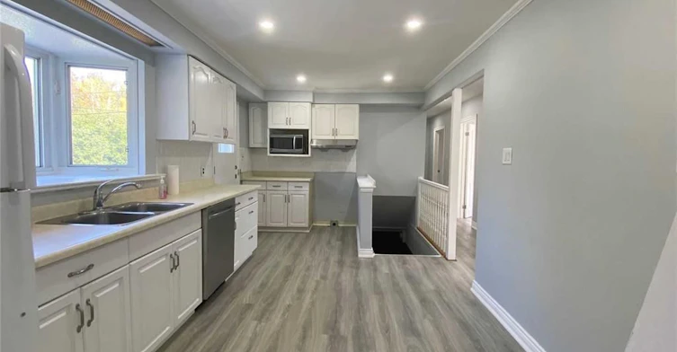 1 Sherwood Forest Drive, Markham, ON, L3P 1P5 - 4