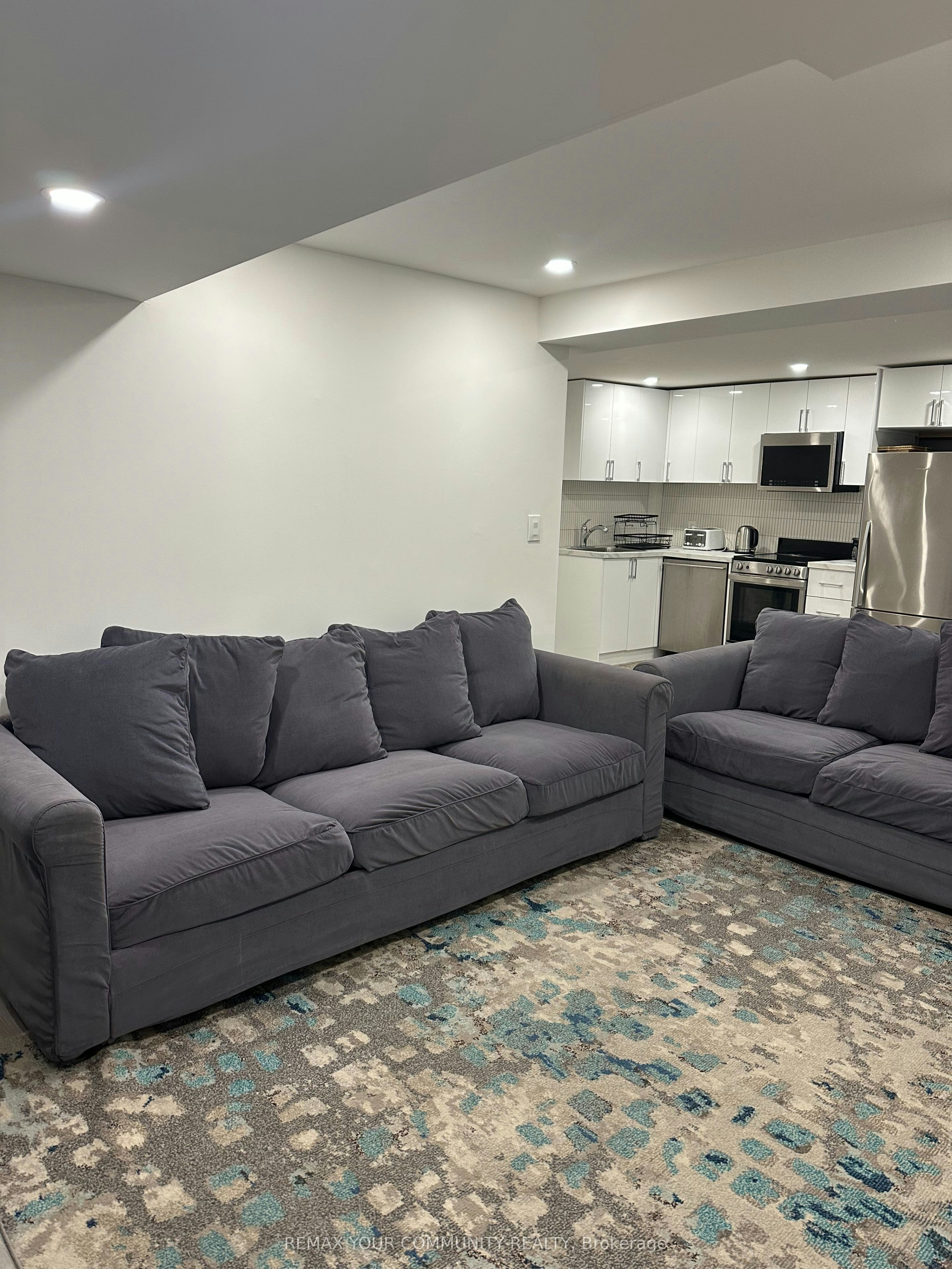 243 Orchard Heights Boulevard, Aurora, ON, L4G 5A2 - 3