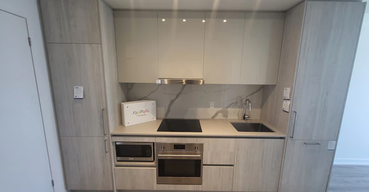 5210-195 Commerce Street, Vaughan, ON, L4K 0P9 - 4