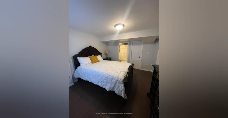 301 Via Romano Boulevard, Vaughan, ON, L6A 0J1 - 7