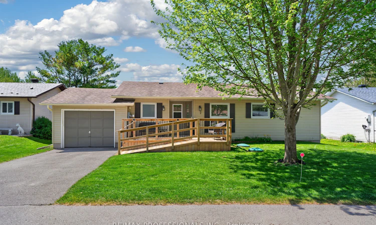 7 Tamarack Court