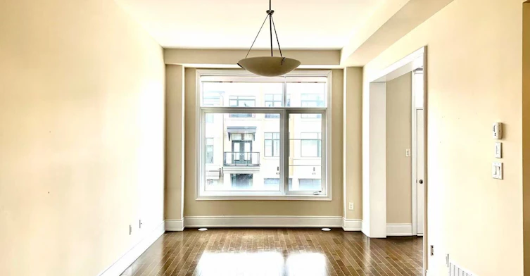 95 Carrville Woods Circle, Vaughan, ON, L6A 1S2 - 4