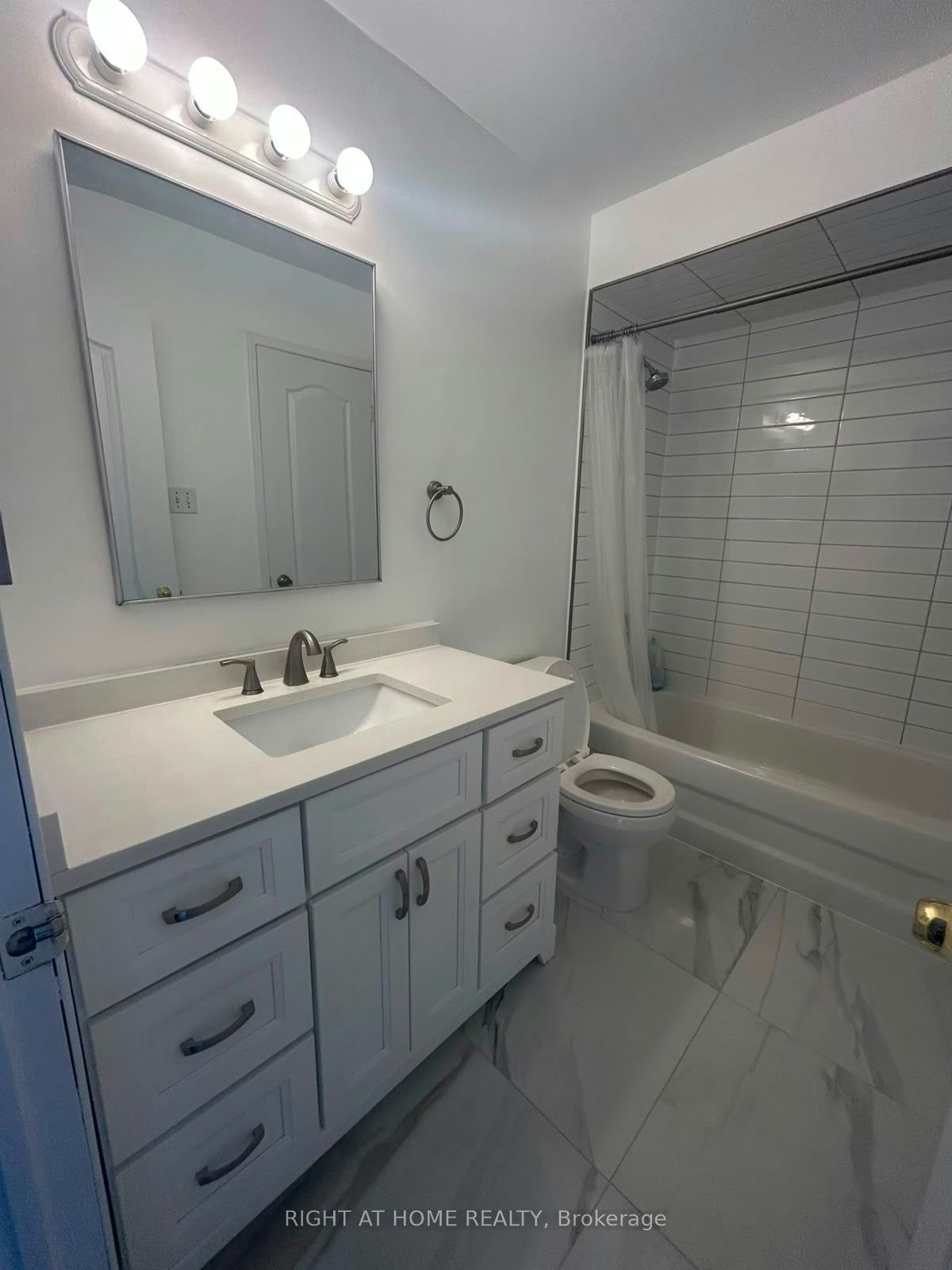 54 Henderson Crescent, New Tecumseth, ON, L9R 1Y4 - 14