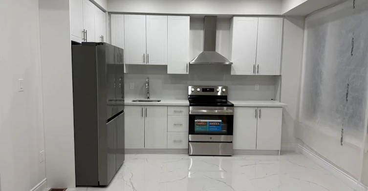 387 Tennant Circle, Vaughan, ON, L4H 5L2