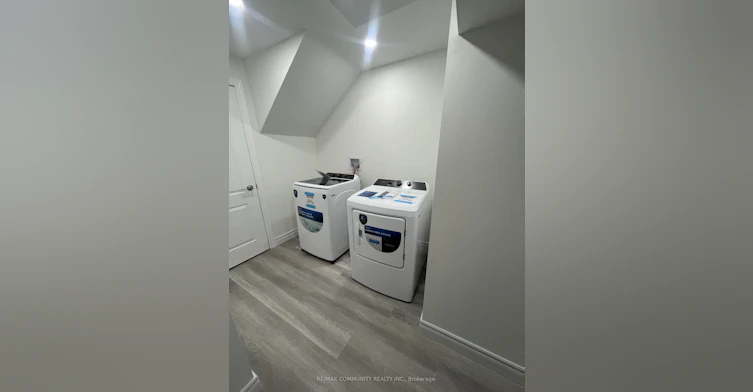 387 Tennant Circle, Vaughan, ON, L4H 5L2 - 3