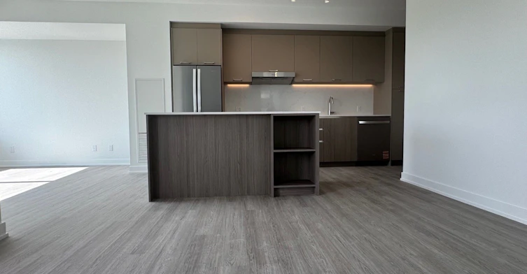 405-8188 Yonge Street, Vaughan, ON, L4J 1W5 - 12