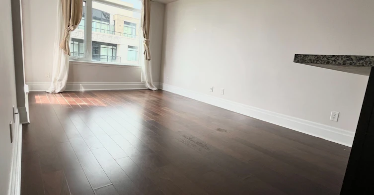 905-111 Upper Duke Crescent, Markham, ON, L6G 0C8 - 6